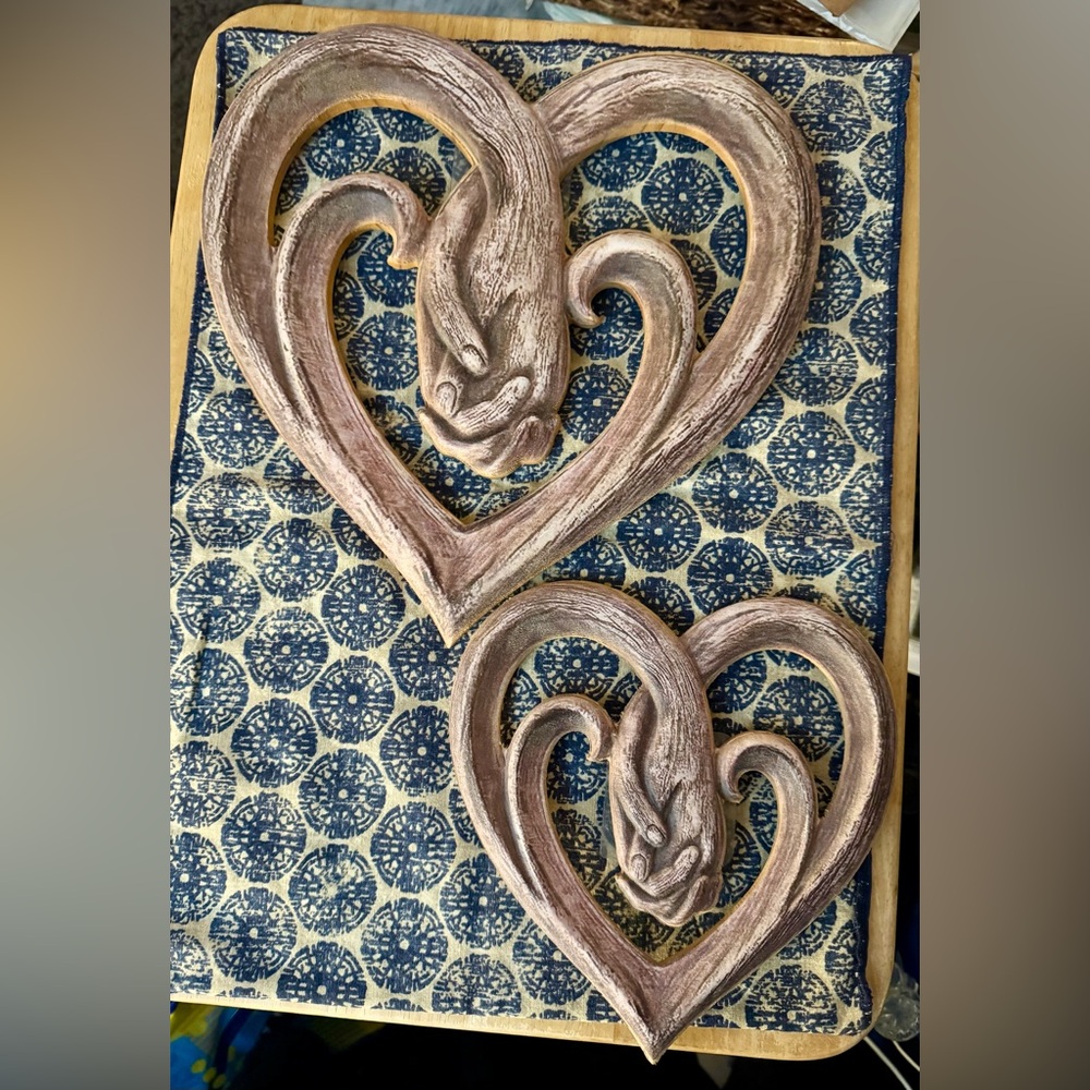 Wooden Heart Holding Hands Wall decor